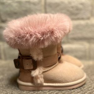 Size 11c pink girls boots. Australia luxe brand EUC